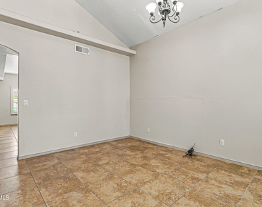 14308 Woods Point Avenue - Photo Thumbnail 30