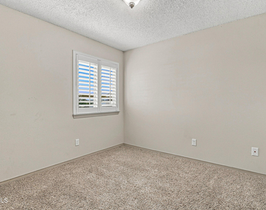 14308 Woods Point Avenue - Photo Thumbnail 13
