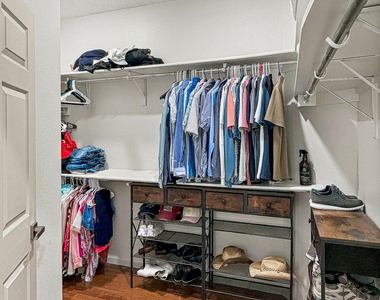 6745 Pearl Ridge Drive - Photo Thumbnail 18