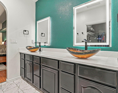 6745 Pearl Ridge Drive - Photo Thumbnail 20