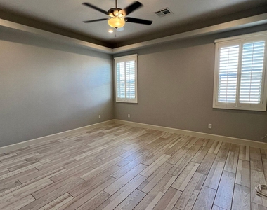 12565 Barbaro Way - Photo Thumbnail 10