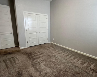12565 Barbaro Way - Photo Thumbnail 17