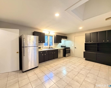 22 Pleasant Rise Rise - Photo Thumbnail 3
