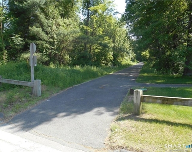 239 Old Farms Road - Photo Thumbnail 13