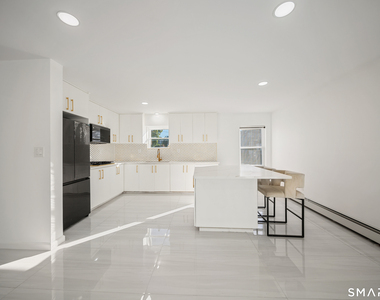 1660 Reservoir Avenue - Photo Thumbnail 8