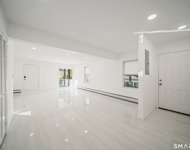 1660 Reservoir Avenue - Photo Thumbnail 12