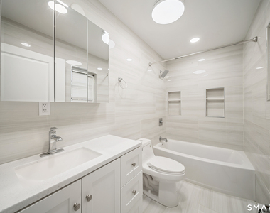 1660 Reservoir Avenue - Photo Thumbnail 17