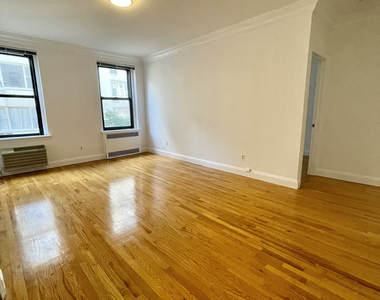 East 78th Street - Photo Thumbnail 1