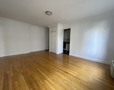 East 78th Street - Photo Thumbnail 2