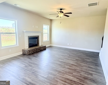 145 Hounds Way - Photo Thumbnail 7