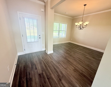 145 Hounds Way - Photo Thumbnail 4