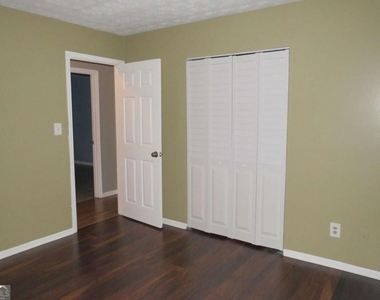 22 Fairview Drive - Photo Thumbnail 16