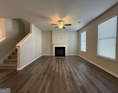209 Mcginnis Circle - Photo Thumbnail 6