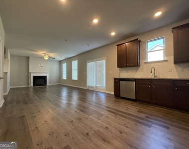 209 Mcginnis Circle - Photo Thumbnail 12