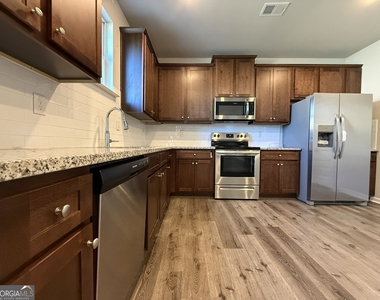 209 Mcginnis Circle - Photo Thumbnail 10