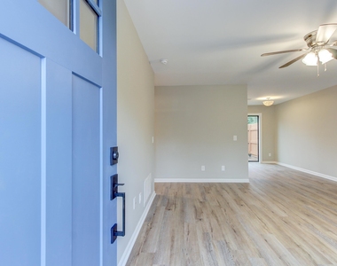 48 Clark Street - Photo Thumbnail 2