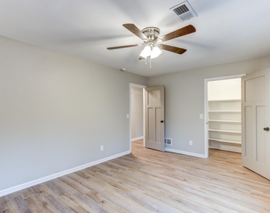 48 Clark Street - Photo Thumbnail 13