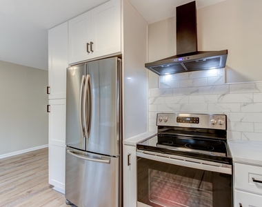 48 Clark Street - Photo Thumbnail 9
