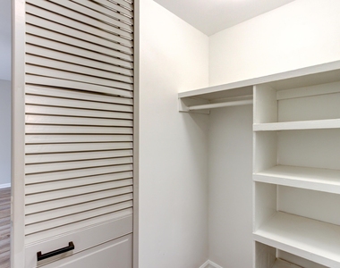 48 Clark Street - Photo Thumbnail 12
