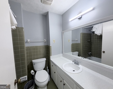 3053 Menlo Park Drive - Photo Thumbnail 12