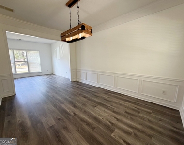 3020 Stanstead Circle - Photo Thumbnail 8