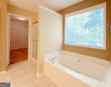 3020 Stanstead Circle - Photo Thumbnail 13