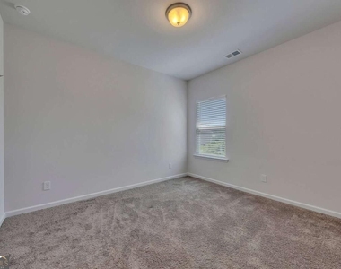 350 Cranston Drive - Photo Thumbnail 17