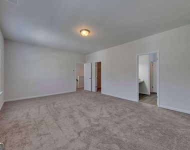 350 Cranston Drive - Photo Thumbnail 13