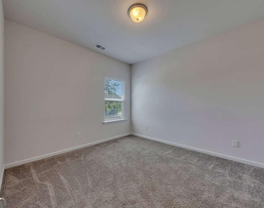 350 Cranston Drive - Photo Thumbnail 19