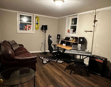 76 Church Road Se - Photo Thumbnail 8