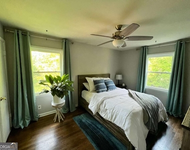 76 Church Road Se - Photo Thumbnail 3