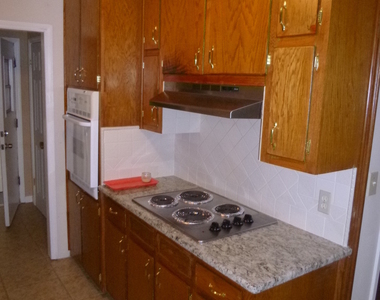 2575 Fox Hall Lane S - Photo Thumbnail 7