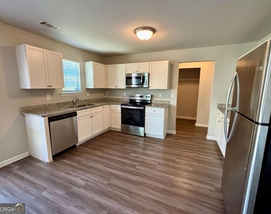 321 Nutwood Trace - Photo Thumbnail 6