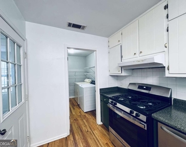 3715 Martin Farm Road - Photo Thumbnail 6