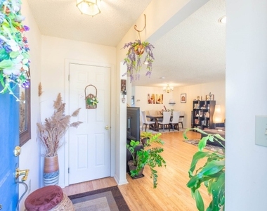 65 Balboa Ln - Photo Thumbnail 1