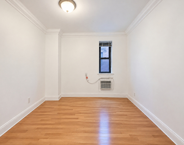  East 83rd Street - Photo Thumbnail 1