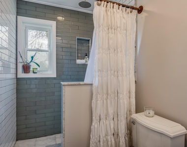 417 Bay Way - Photo Thumbnail 9