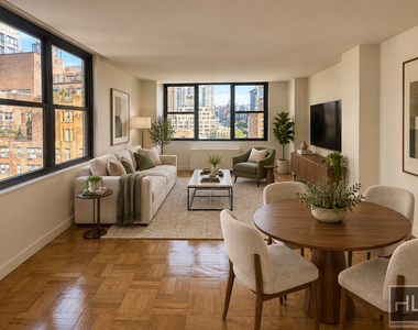 East 49 Street - Photo Thumbnail 4