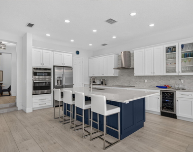 6539 Nw 128th Way - Photo Thumbnail 10
