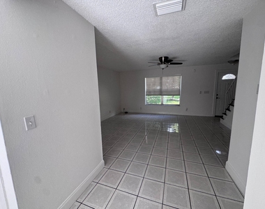7918 Kimberly Boulevard - Photo Thumbnail 2