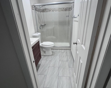 7918 Kimberly Boulevard - Photo Thumbnail 9