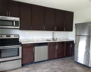 6284 Francis Street - Photo Thumbnail 1