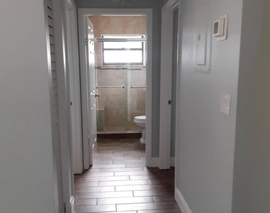 6284 Francis Street - Photo Thumbnail 6