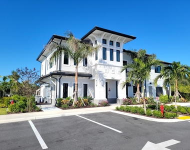 8433 Beagle Terrace - Photo Thumbnail 23