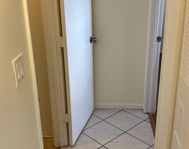 9510 Seagrape Drive - Photo Thumbnail 11