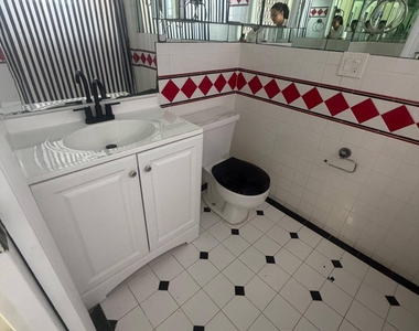 9510 Seagrape Drive - Photo Thumbnail 21