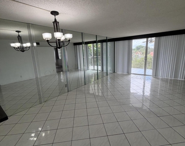 9510 Seagrape Drive - Photo Thumbnail 5