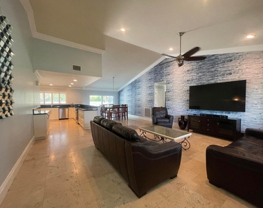 4885 Sugar Pine Drive - Photo Thumbnail 5