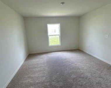 1808 Grand Ridge Street - Photo Thumbnail 13