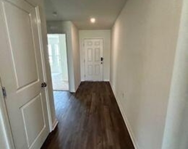 1808 Grand Ridge Street - Photo Thumbnail 1